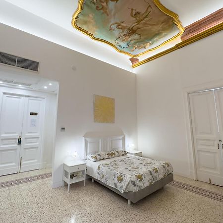 1811 Residenza Storica Bed & Breakfast Naples Luaran gambar